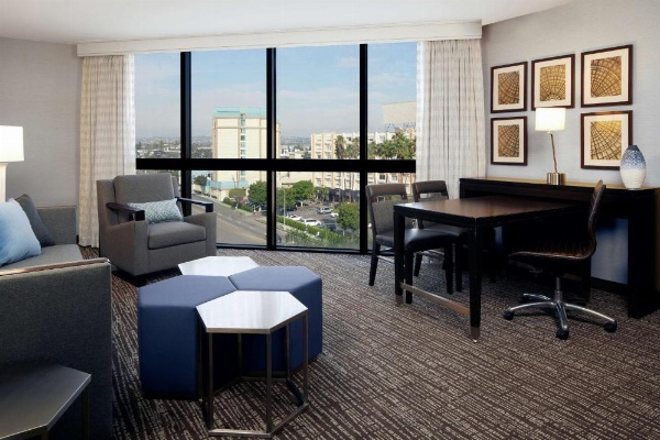 Embassy Suites By Hilton Hotel Los Angeles-International Airport North image 22